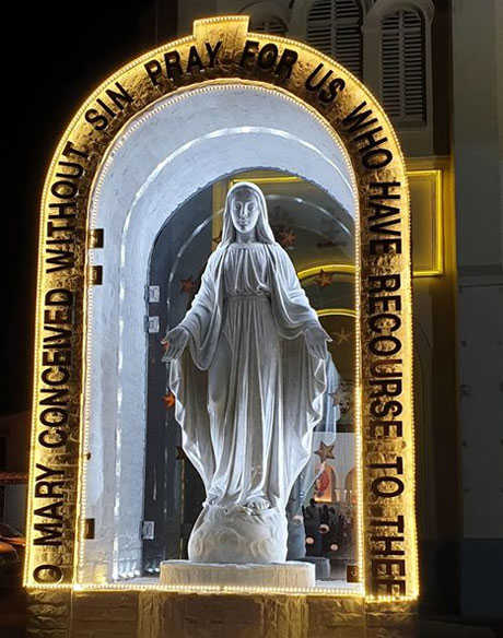 Statue donated by the late Sultan Ibrahim Statue of Our Lady of Immacaulate Conception